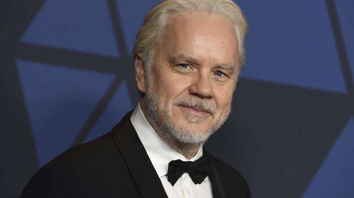 Tim Robbins’ play tackles immigration, but no, he says — it’s not a political statement