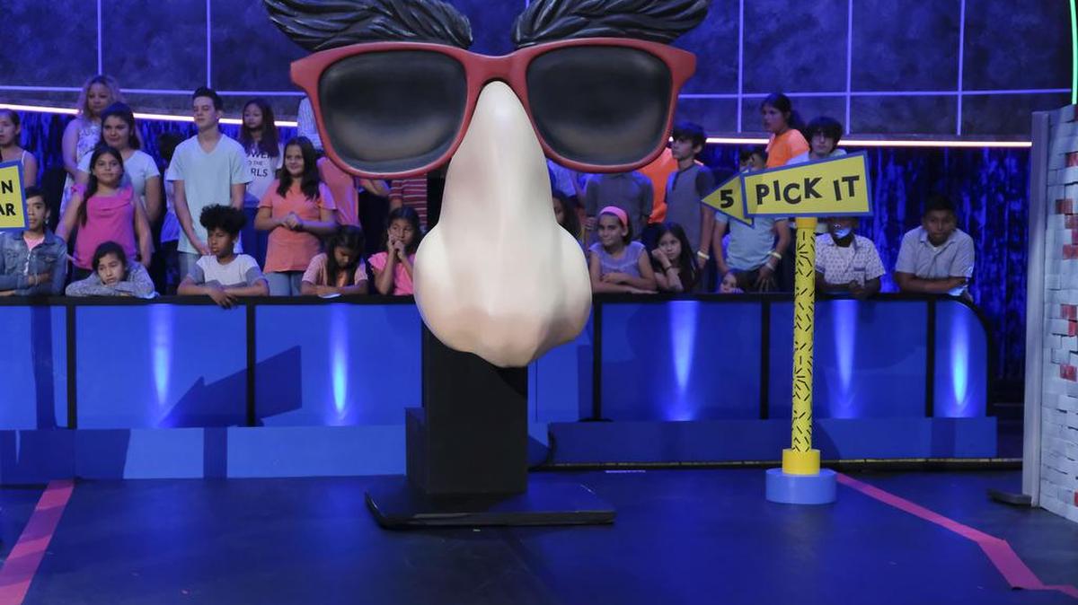 A photo of the obstacle “Pick It” from “Double Dare” on Nickelodeon.