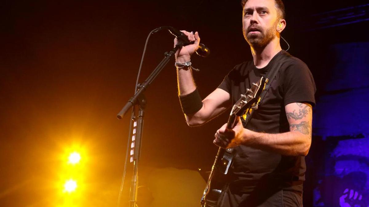 Lead singer Tim McIlrath performs with Rise Against, a Chicago melodic hardcore band, on Thursday at The Fillmore, 1000 NC Music Factory Blvd.