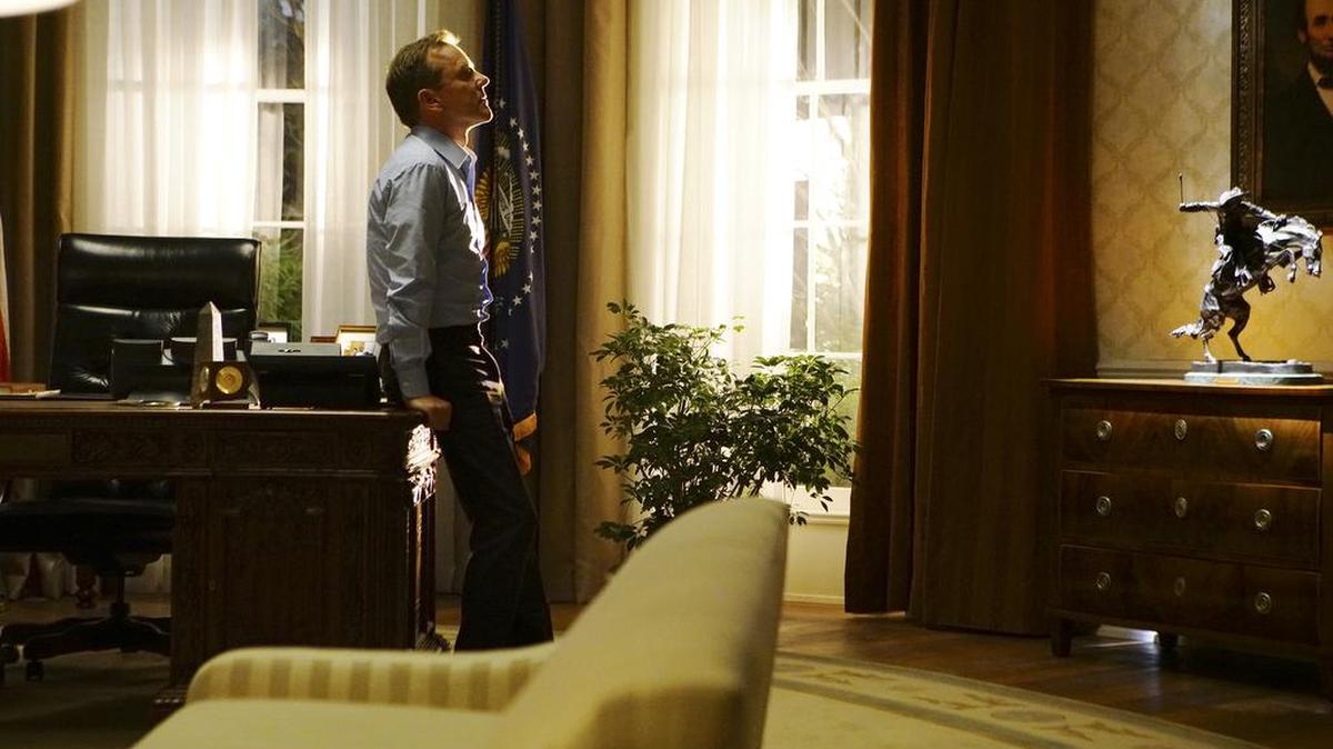 Kiefer Sutherland’s Tom Kirkman in ‘Designated Survivor’ is a far cry from his former ‘24’ role of Jack Bauer.