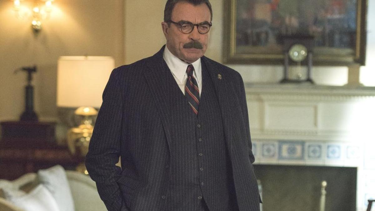 Frank (Tom Selleck) and other city officials contend with public outrage after a grand jury doesn't indict an NYPD officer for the controversial shooting of a teenager that was caught on video.