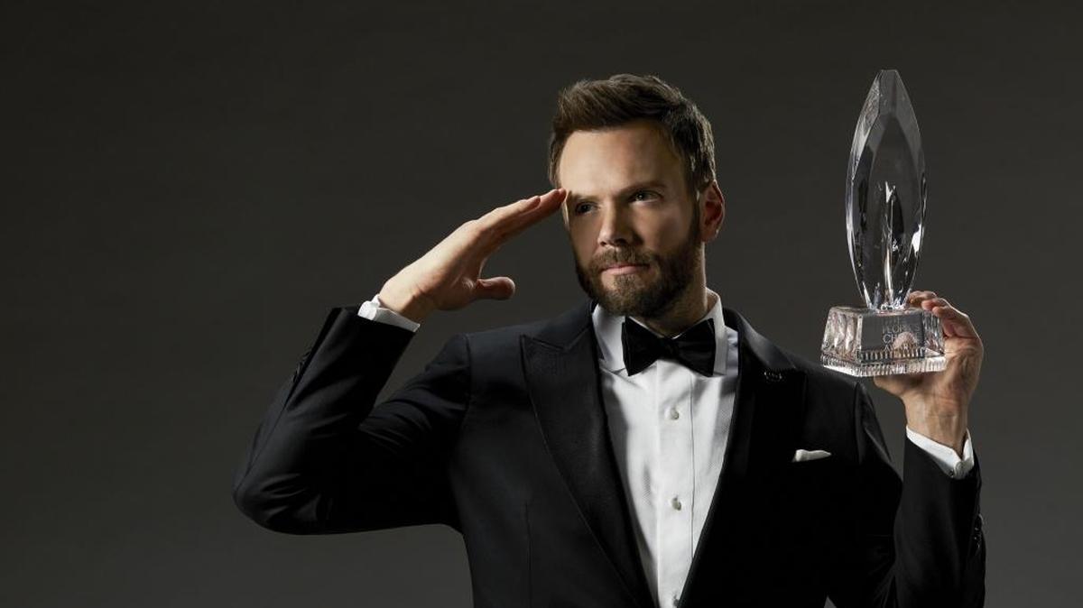 Host Joel McHale of the “People's Choice Awards,” airing on CBS.