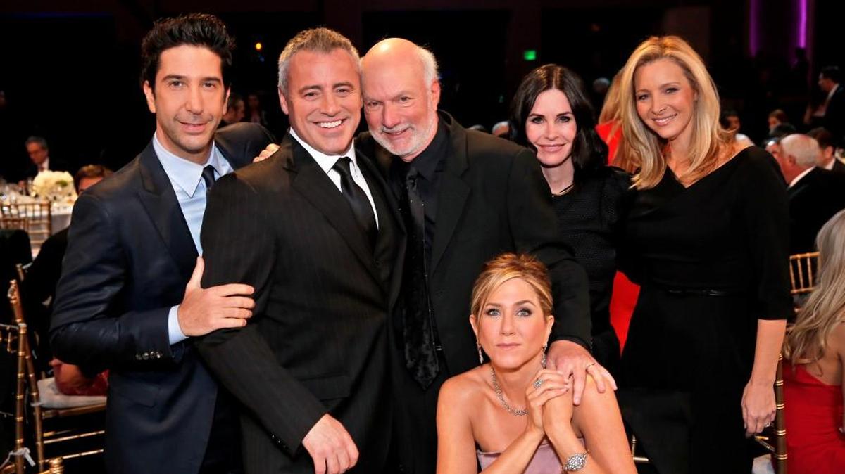 The cast of “Friends” at NBC’s “Must See TV: An All-Star Tribute To James Burrows.” Pictured: (l-r) David Schwimmer, Matt LeBlanc, James Burrows, Jennifer Aniston, Courteney Cox and Lisa Kudrow.