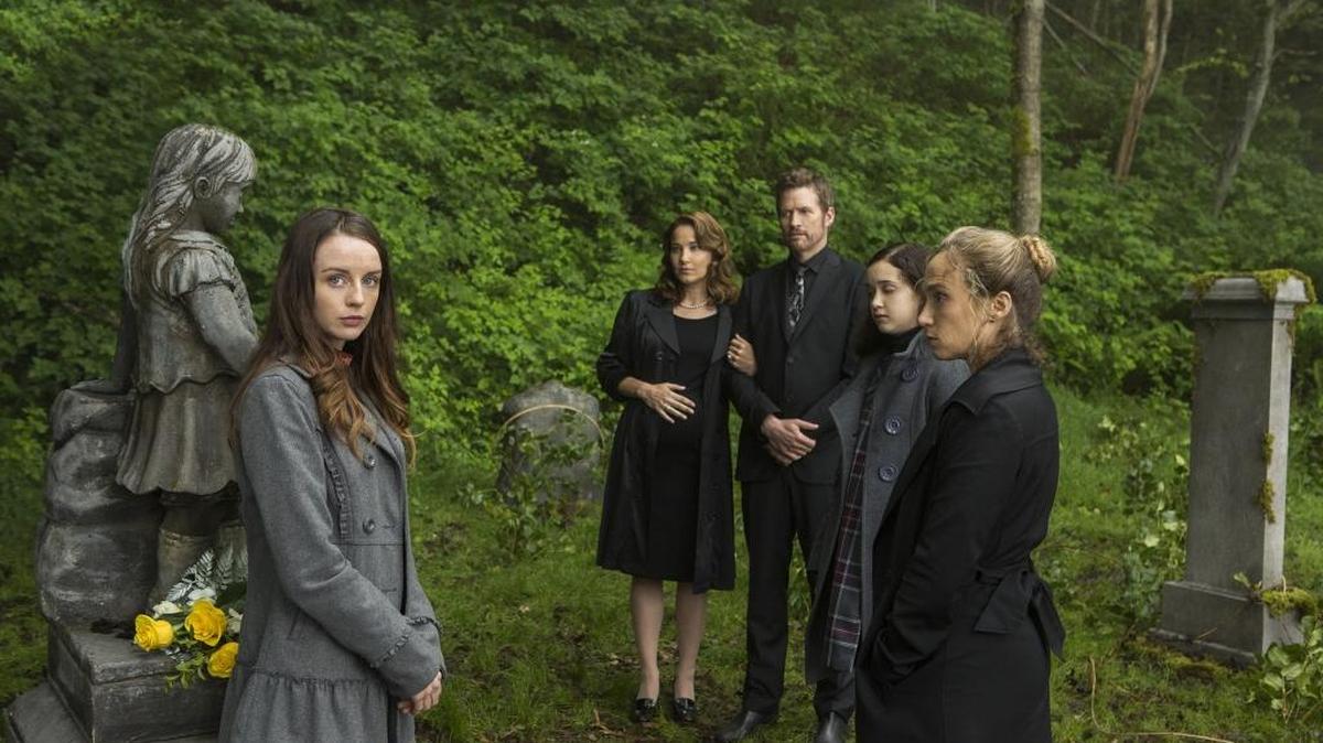 (L to R) Kacey Rohl, Kristen Robek, James Tupper, Farryn VanHumbeck and Jennifer Copping in “My Sweet Audrina.”