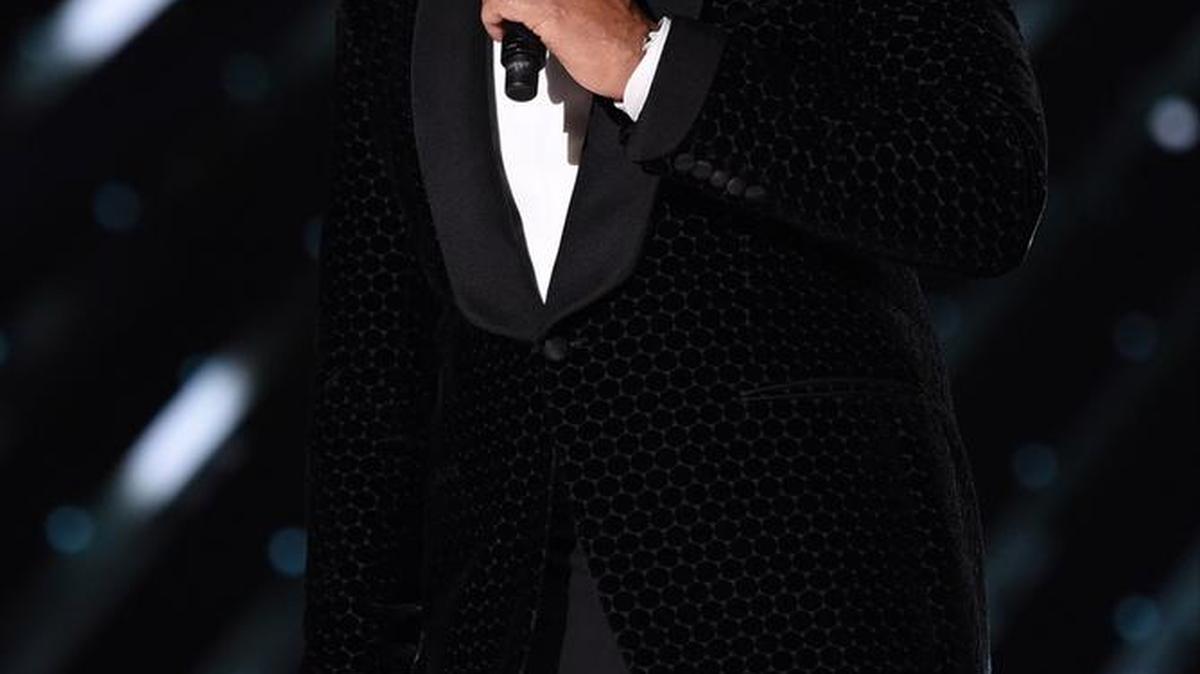 Steve Harvey hosts “Showtime At The Apollo” on Fox.