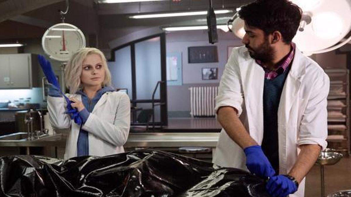 
Rose McIver as Olivia “Liv” Moore and Rahul Kohli as Dr. Ravi Chakrabarti in The CW’s “iZombie.”


