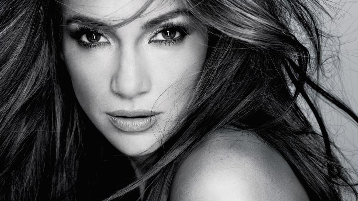 Jennifer Lopez will host and perform at the "2015 American Music Awards" on ABC.
