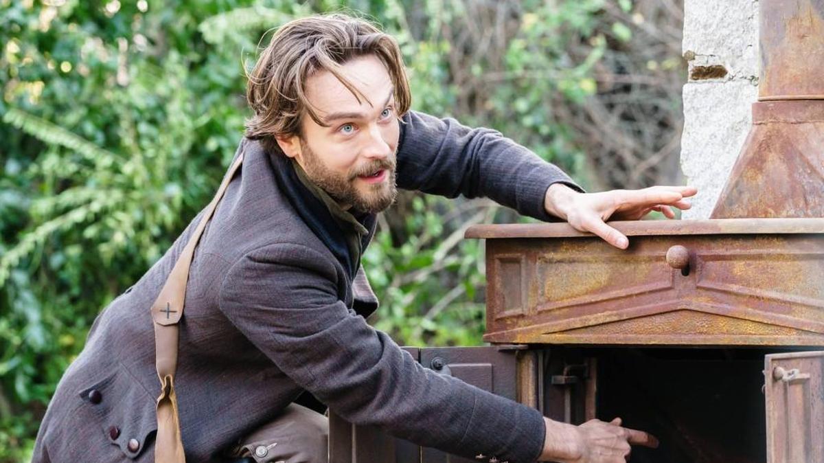Tom Mison as Ichabod Crane in the “Dark Mirror” episode of “Sleepy Hollow.”