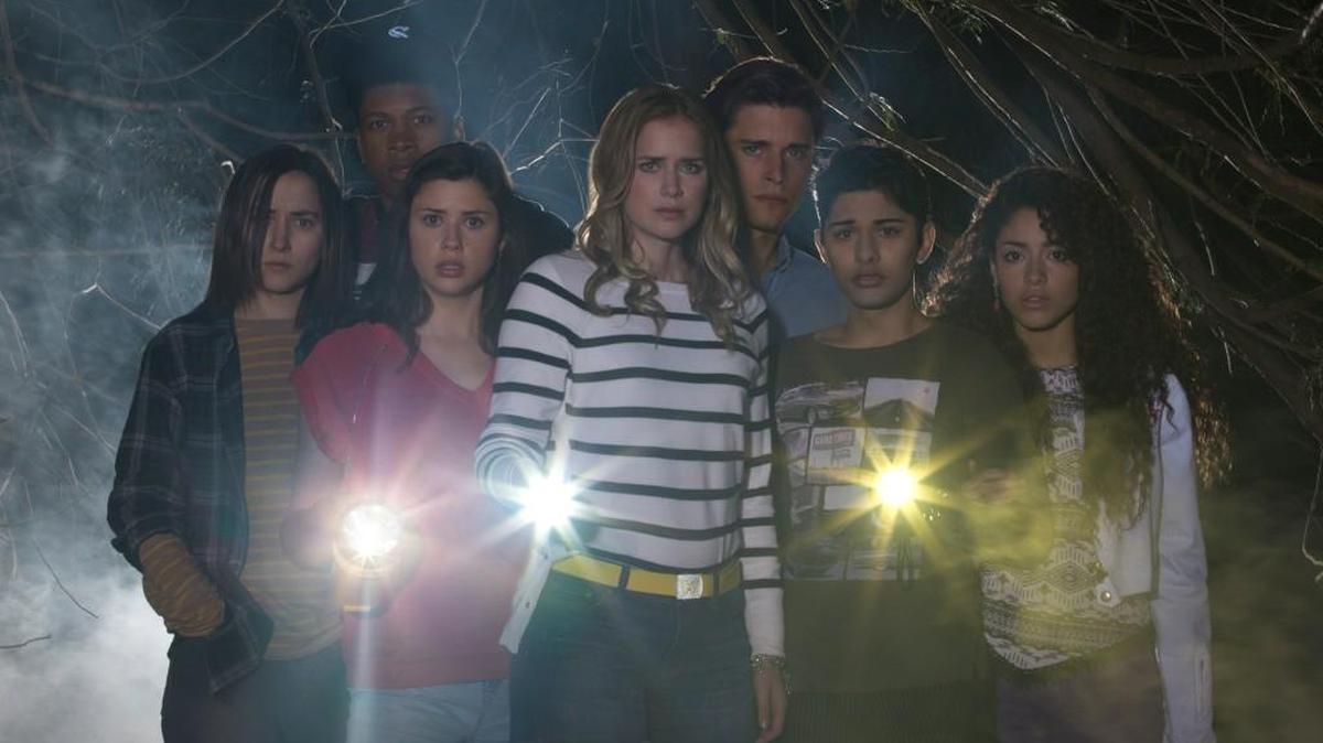 Freeform’s “Dead of Summer” stars (L-R) Zelda Williams as Drew, Eli Goree as Joel, Amber Coney as Cricket, Elizabeth Lail as Amy, Ronen Rubinstein as Alex, Mark Indelicato as Blair and Paulina Singer as Jessie.