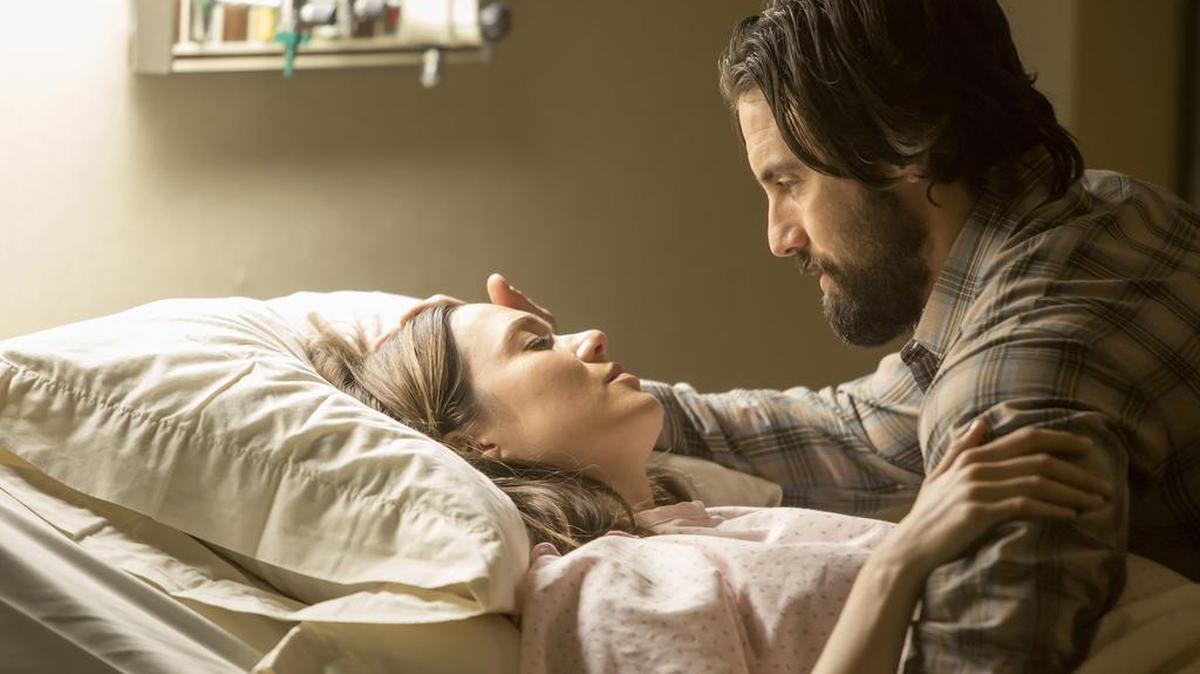 Mandy Moore, left, as Rebecca and Milo Ventimiglia as Jack in “This Is Us” on NBC.
