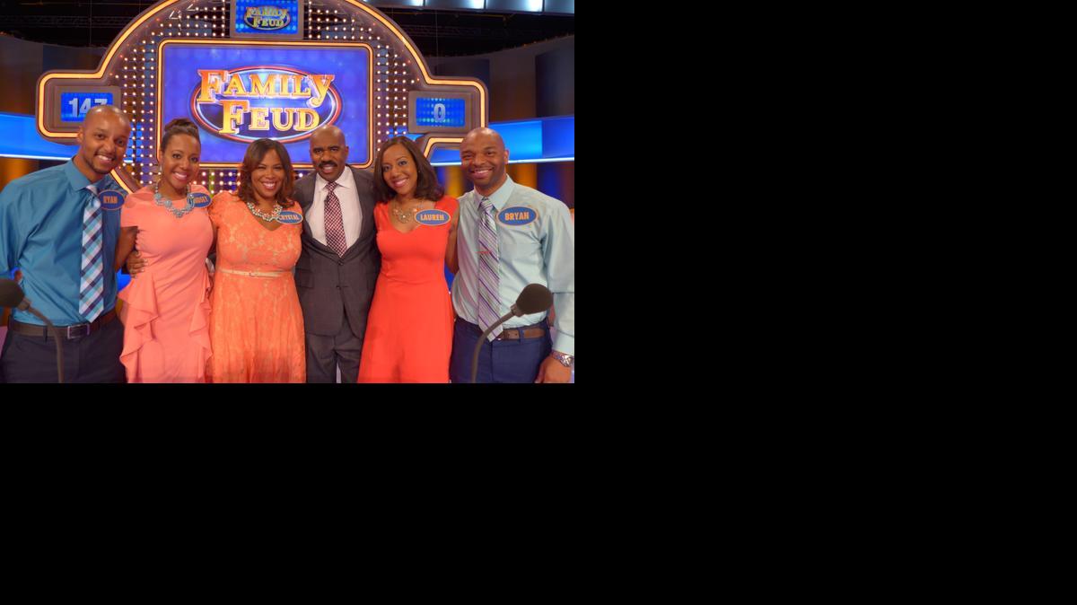 
With host Steve Harvey are members of the Rennick family of Charlotte – Ryan Salone, Lindsey Rennick Salone, Crystal Rennick, Lauren Rennick Lockhart and Bryan Lockhart – in their episode of “Family Feud” scheduled to air next Tuesday and Wednesday, 7 p.m., WAXN (Channel 64). 

