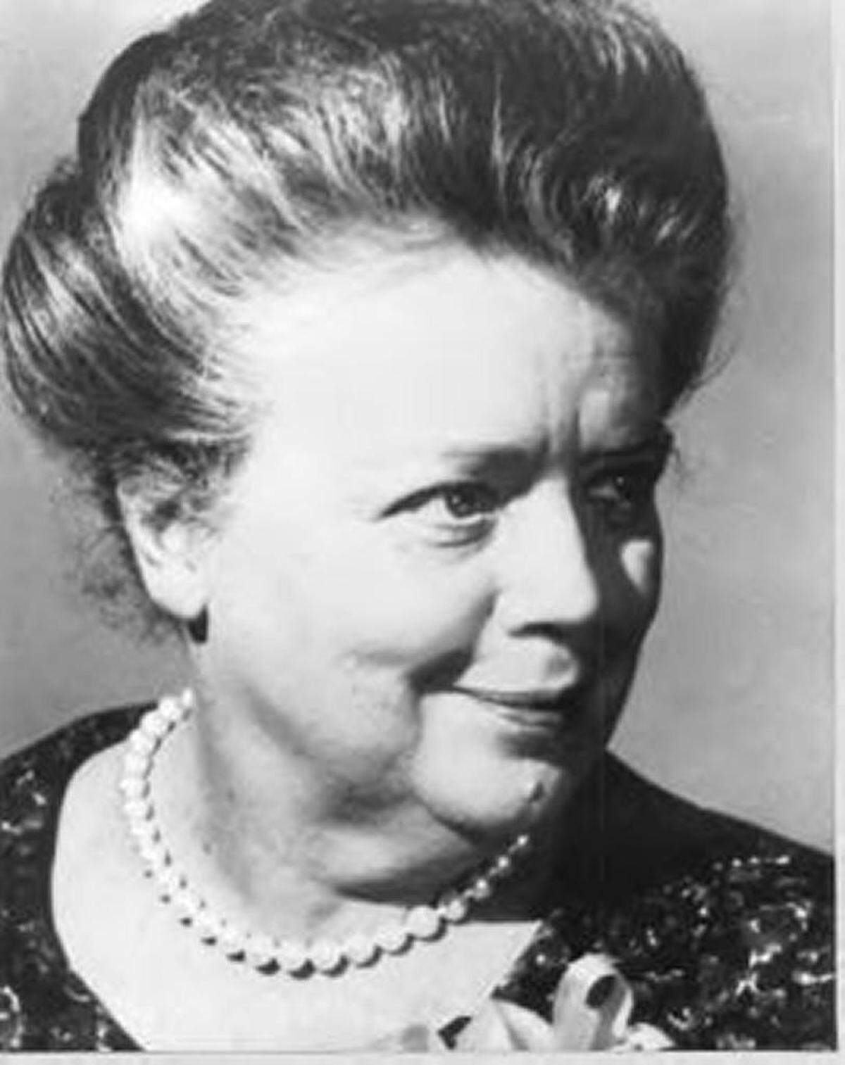 Frances Bavier, who played Aunt Bea, died in 1989 in Siler City at 86.