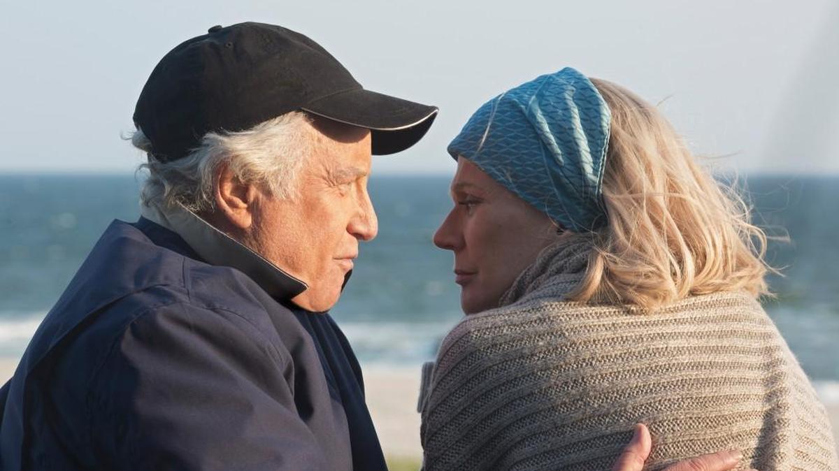 Richard Dreyfuss (left) as Bernie Madoff and Blythe Danner as Ruth Madoff in the ABC miniseriers “Madoff.”