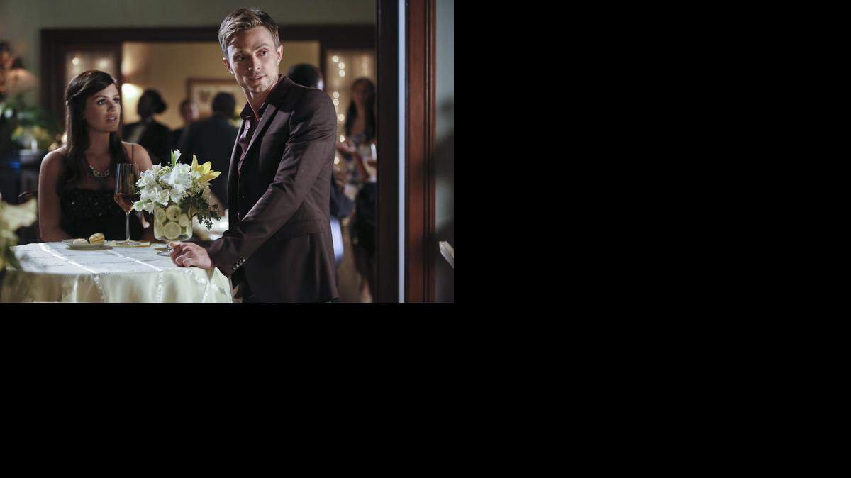 
Rachel Bilson (left) as Dr. Zoe Hart and Wilson Bethel as Wade in The CW’s “Hart of Dixie.” 
