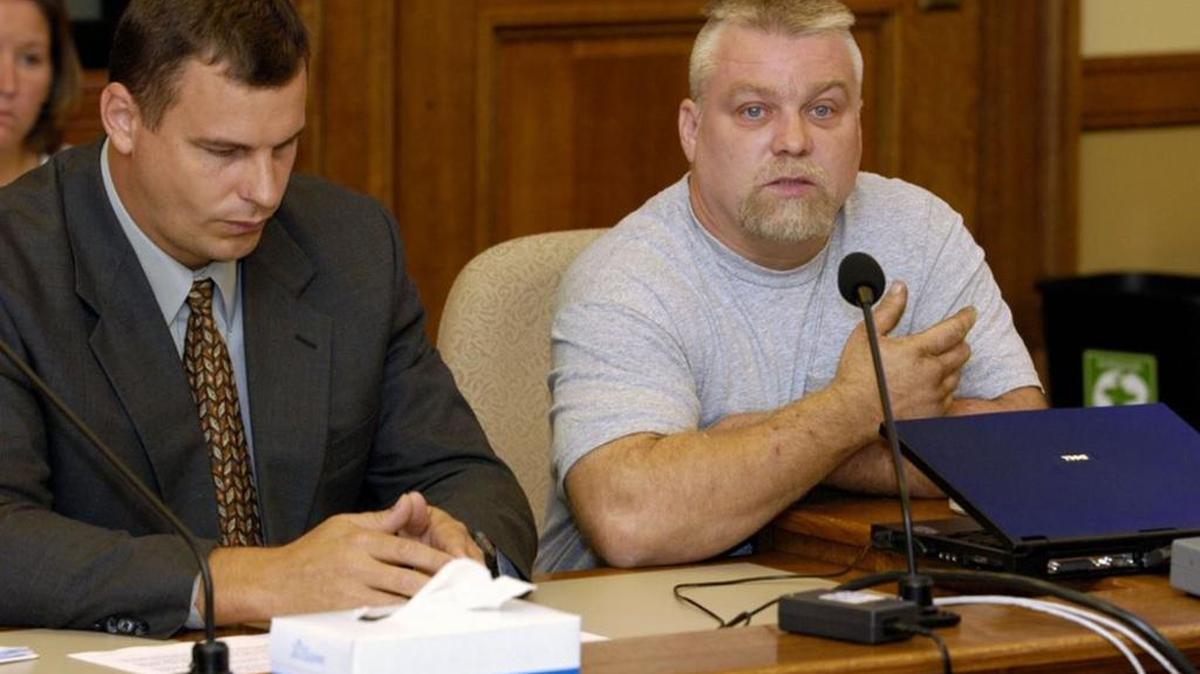 Steven Avery, right, in the Netflix original documentary series “Making A Murderer.” An online petition has collected hundreds of thousands of digital signatures seeking a pardon for a pair of convicted killers-turned-social media sensations based on the Netflix documentary series that cast doubt on the legal process.