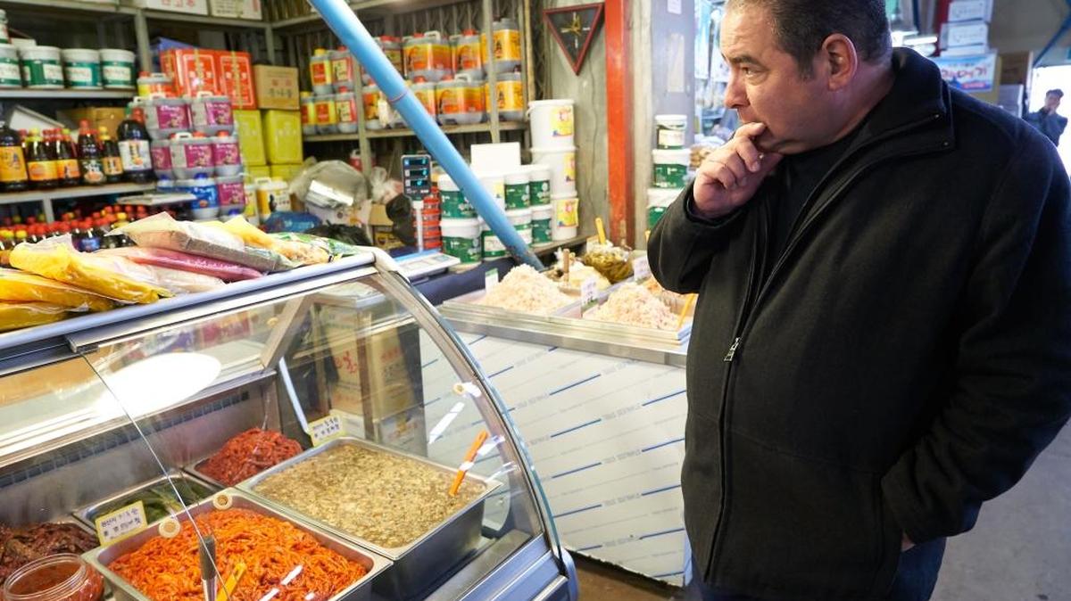 Emeril Lagasse in “Eat the World with Emeril Lagasse” on Amazon Prime.