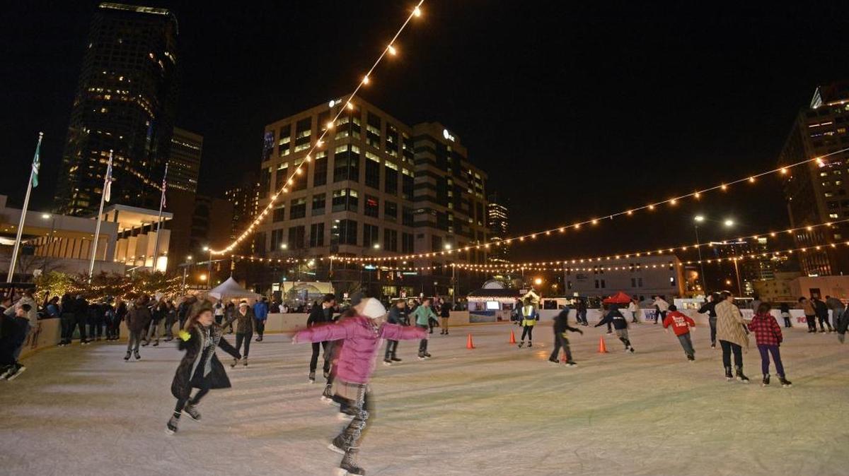Holiday on Ice NASCAR Hall of Fame Plaza, 400 E. Martin Luther King Jr. Blvd.Friday, 5 – 10 p.m.: Ice skate outside in uptown. Admission $10, with skate rental $13. See wbt.com/shows/holiday-on-ice/ for more information. They plan to be open no matter how warm it gets Christmas Day.