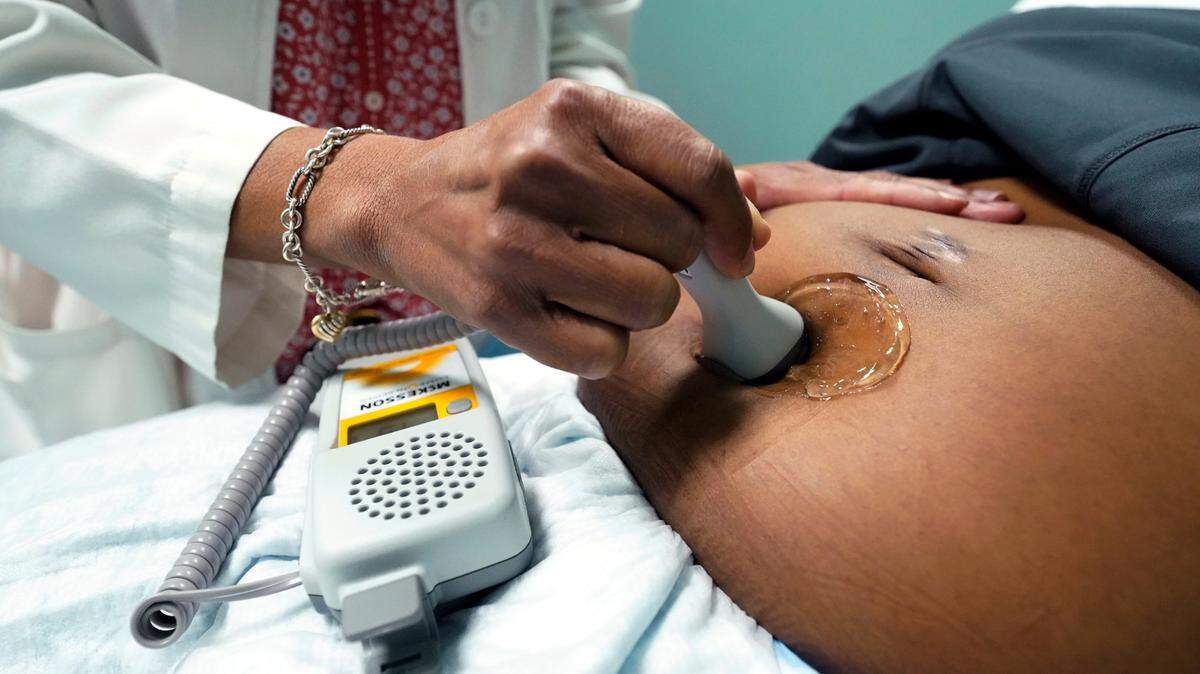 Too many women have difficulty finding health care. A North Carolina woman who had difficulty attaining healthcare as a pregnant teen, now operates a medical clinic in Raleigh where she works to remove barriers and help other men and women get medical care.