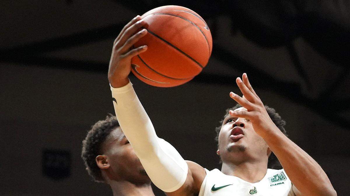 Charlotte 49ers guard Jahmir Young (1) was Conference USA’s freshman of the year.