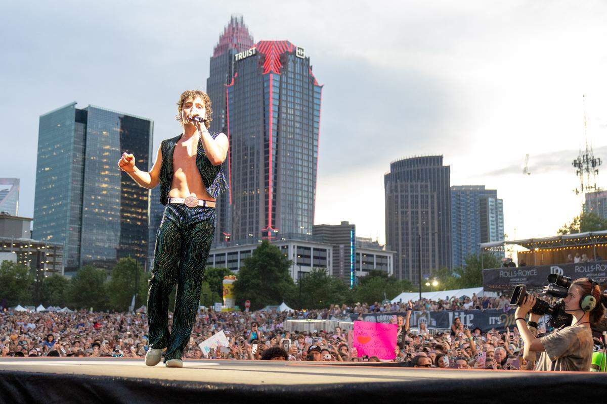 Benson Boone performs at Lovin’ Life Music Fest on May 2, 2025.