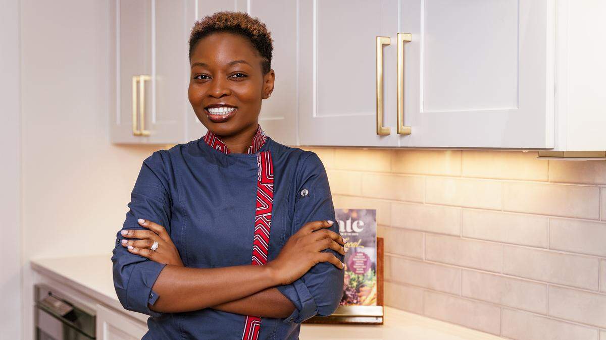 Chef Awo Amenumey works through her catering company Eh Vivi to expose more people to the foods of Ghana and West Africa.