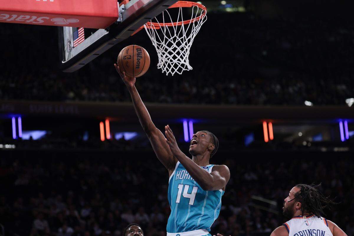 Charlotte Hornets forward Moussa Diabate goes to the basket during the first half against the New York Knicks at Madison Square Garden.
