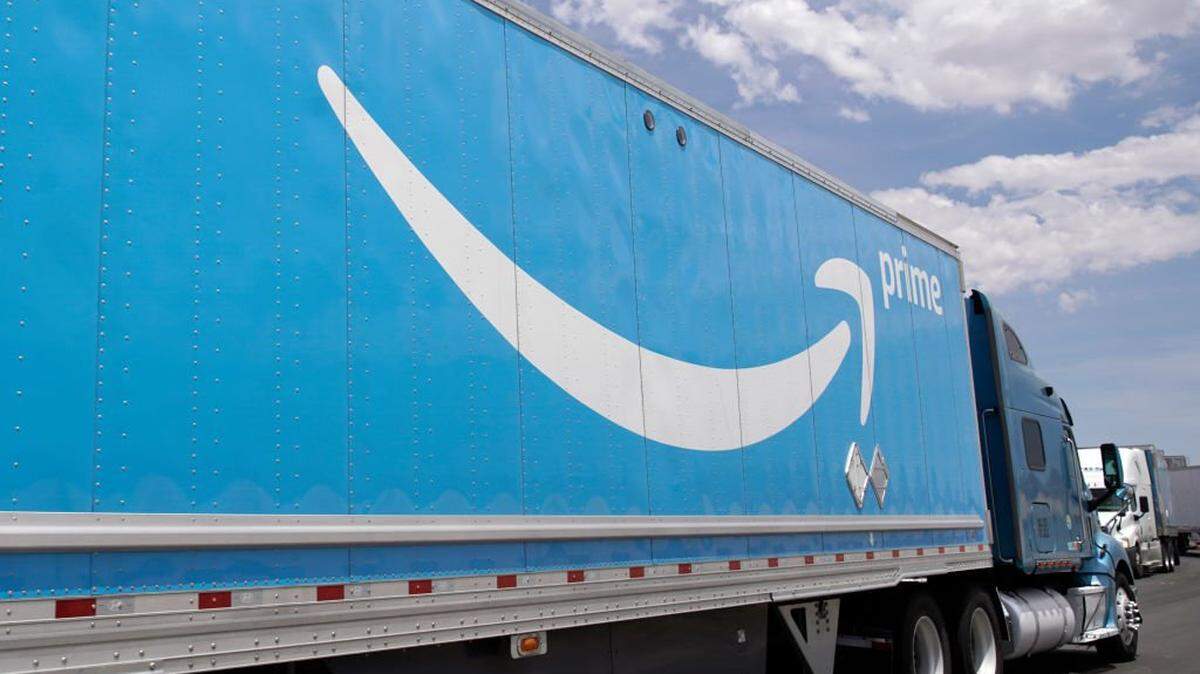 LAS VEGAS, NV - JUNE 06: An Amazon truck leaves the Amazon regional distribution center on June 6, 2019 in Las Vegas, Nevada. Amazon is expanding into more self delivery of their packages. (Photo by George Frey/Getty Images)