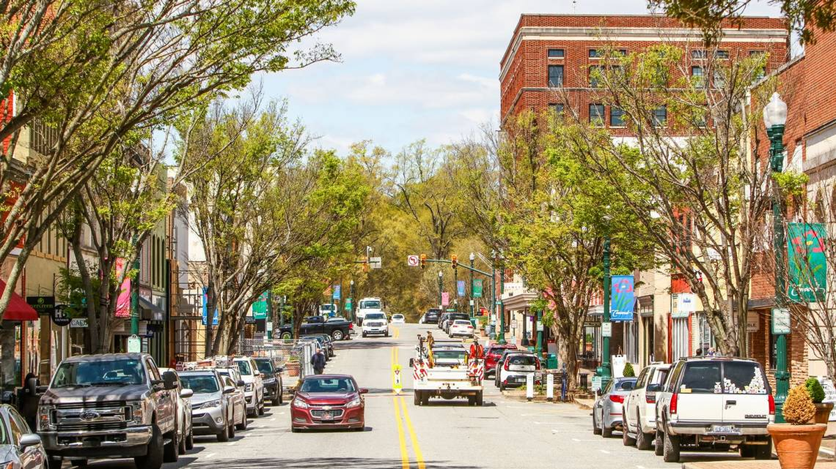 Spend moments your day enjoying Concord’s historic downtown. 