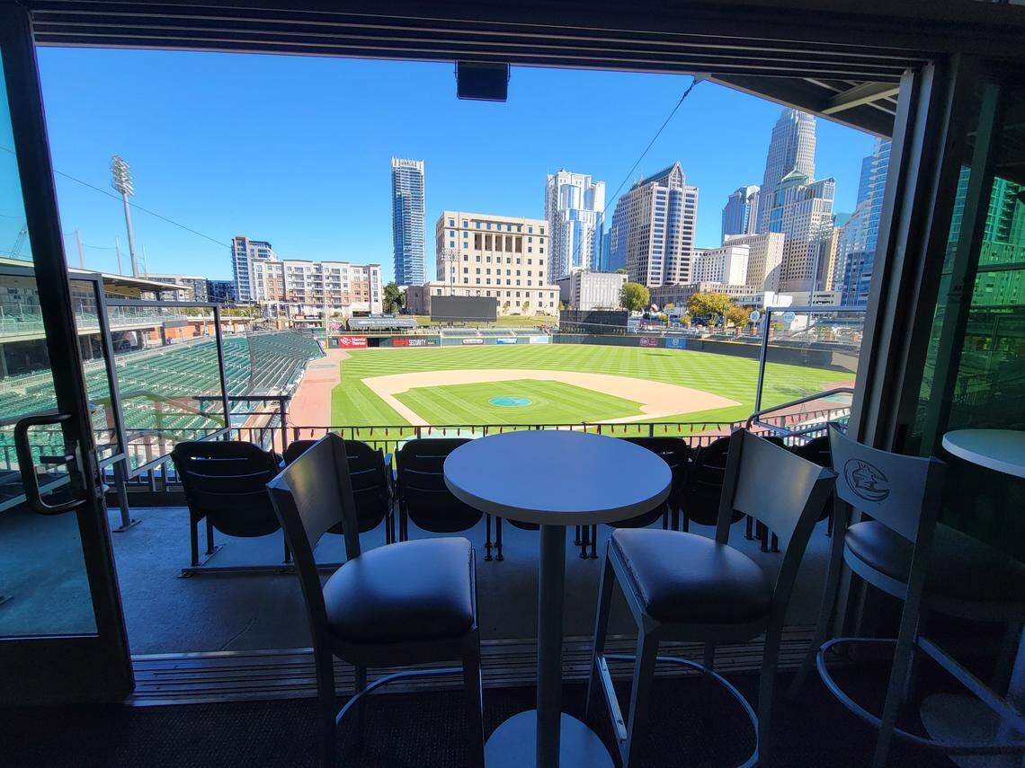 Give the experience of “working from home plate” this Christmas.