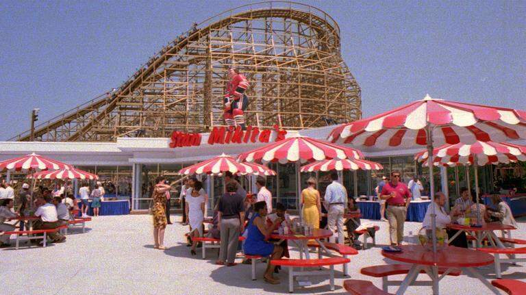 Carowinds photos through the years: From $5 tickets in 1973 to swim-up bars of today