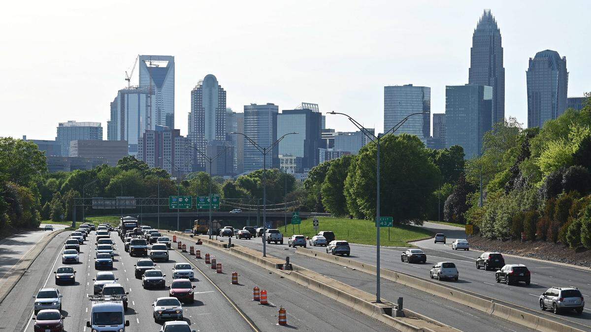 New Charlotte city employees receive competitive pay and benefits including paid vacation, paid sick leave, medical and life insurance coverage, and more.