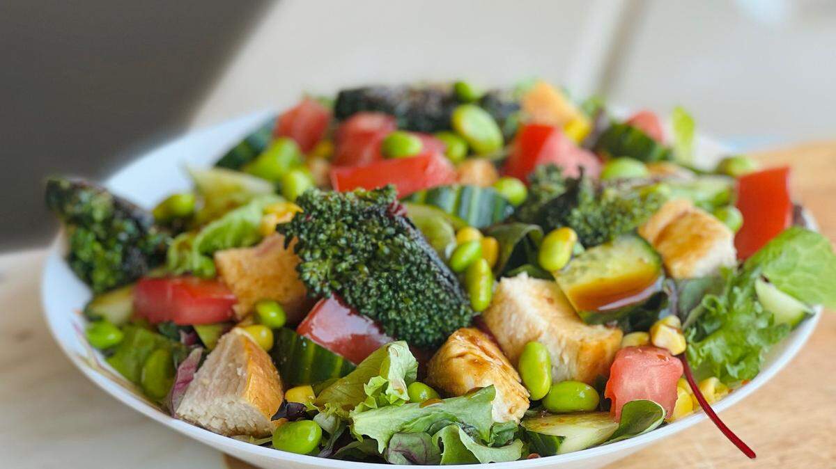 The Tokyo Teriyaki bowl at Hot Mess.