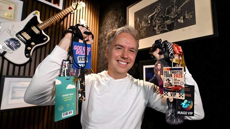 This Charlotte dentist gets a much better spot than you at concerts. Here’s how.