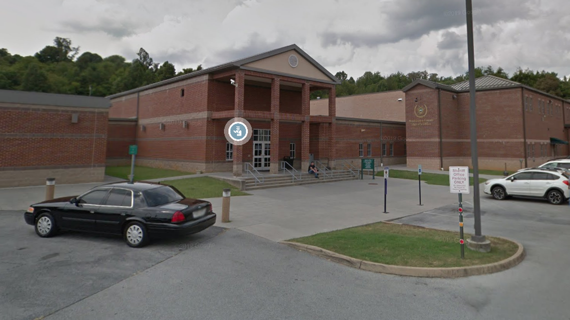 A Tennessee woman visiting the county jail ended up being arrested herself when deputies found her standing outside the facility “flashing inmates inside the Washington County Detention Center,” officials say.