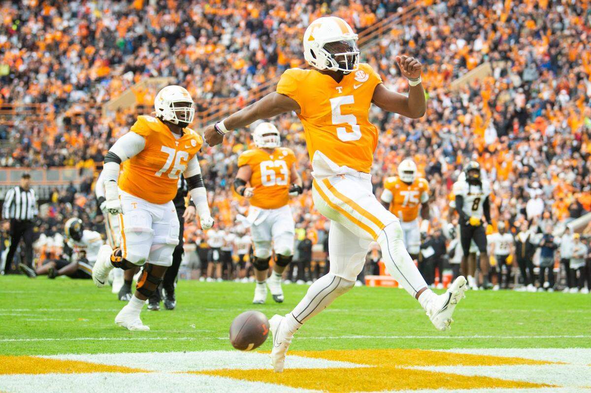 Tennessee quarterback Hendon Hooker runs into the end zone for a touchdown against Missouri in Neyland Stadium, Nov. 12, 2022. 