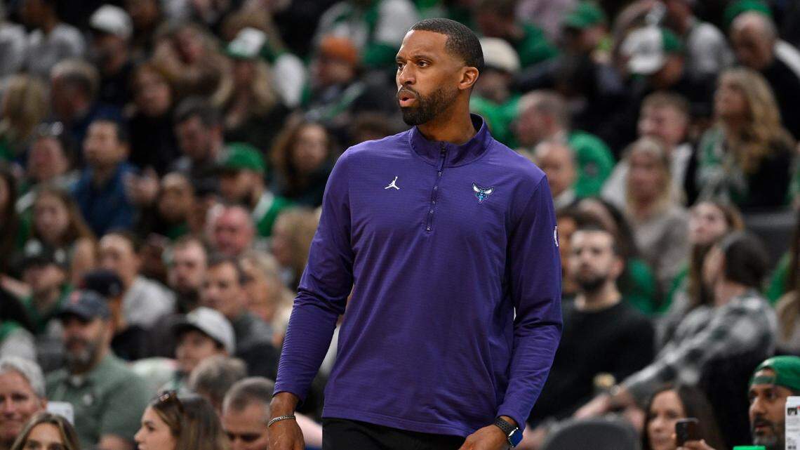 Despite losses, has Charles Lee won Hornets over in first season as Charlotte’s coach?