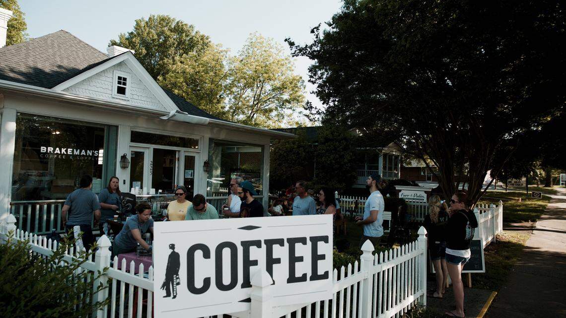 The neighborhood was excited about Brakeman’s, even during its opening phase. Courtesy of David Johnson.