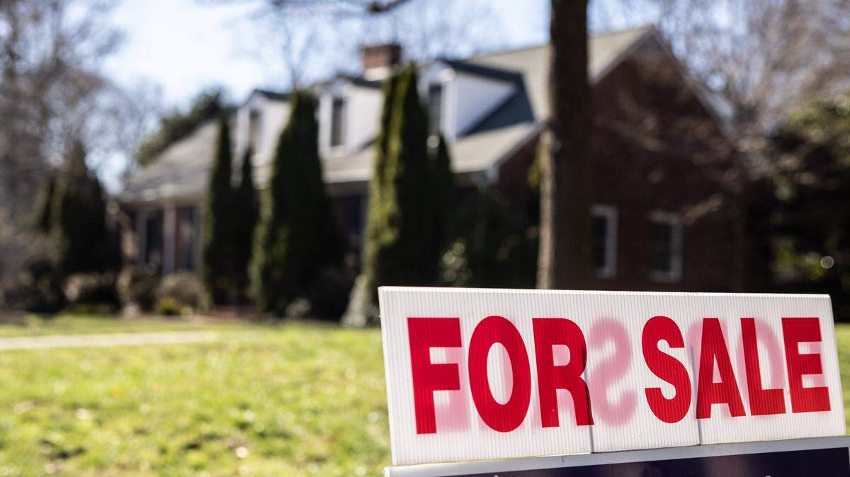 Higher mortgage rates are reigning in Charlotte’s housing market — and creating new headaches for buyers.