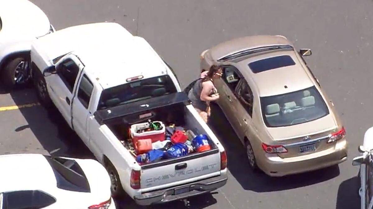 Sister of suspect in Charlotte police pursuit went into Walmart after trying to get in stolen car