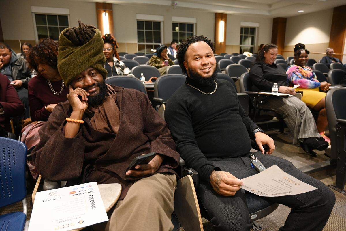 Elsworth Usher and Mustaffa Jenkins are among&nbsp;four employee and owners, along with City Startup Labs, of ReConnex tech repair store opening in Charlotte.  