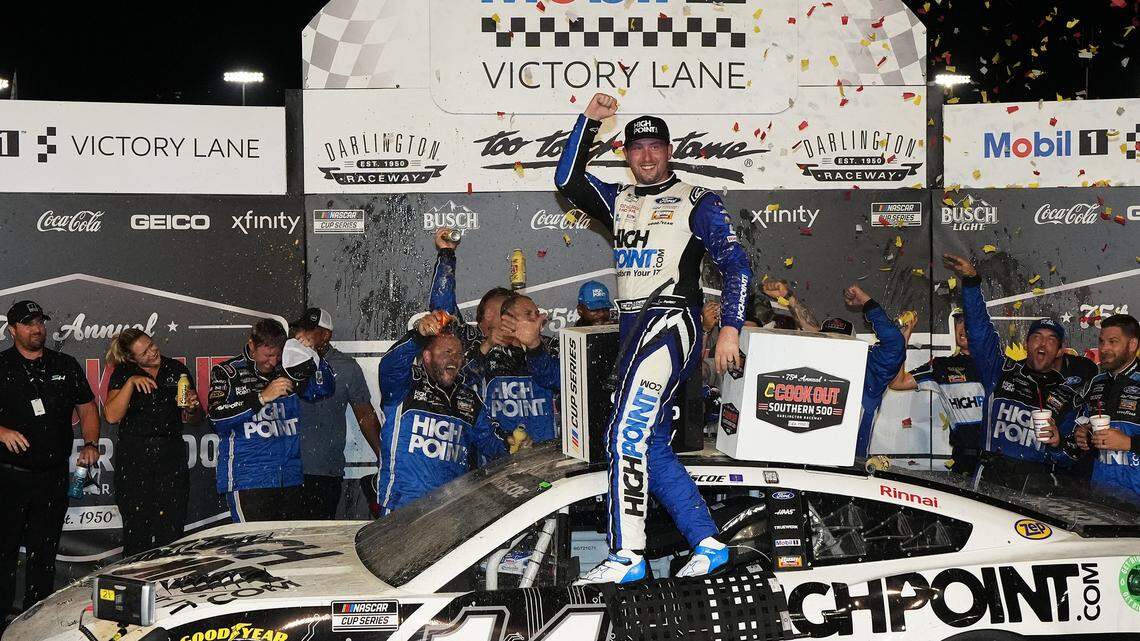 Chase Briscoe wins Southern 500, clinches Cup playoff spot in Darlington NASCAR race