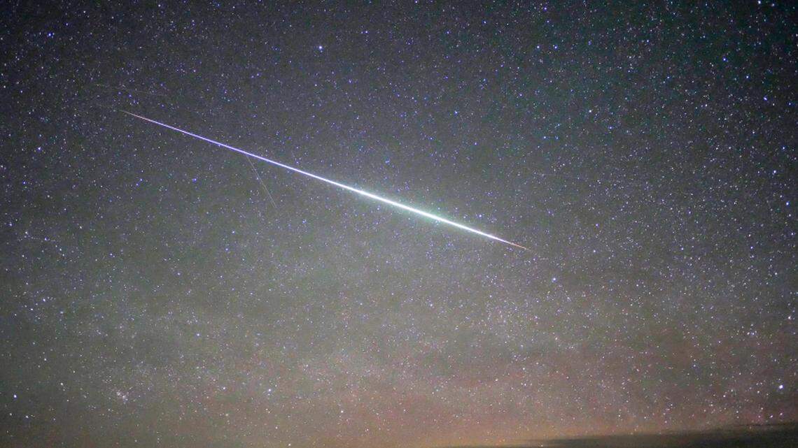 April brings pink moon, meteors & brightest comet of year over IL. When to see it all