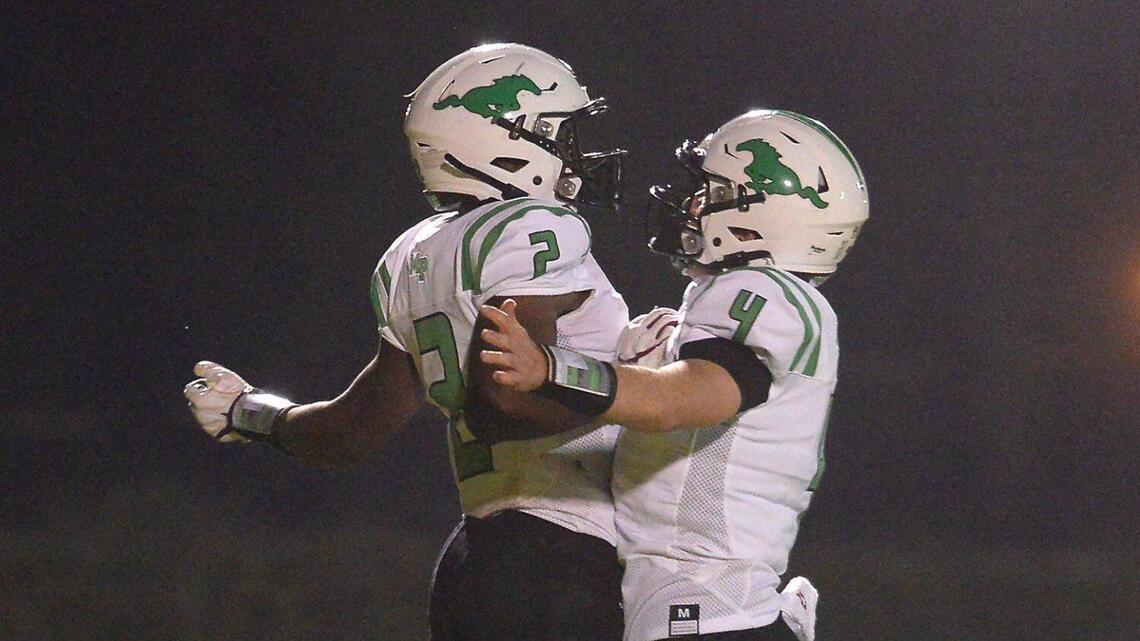Prep Rewind: Henry Jonas and Myers Park defense fuel close win at Butler