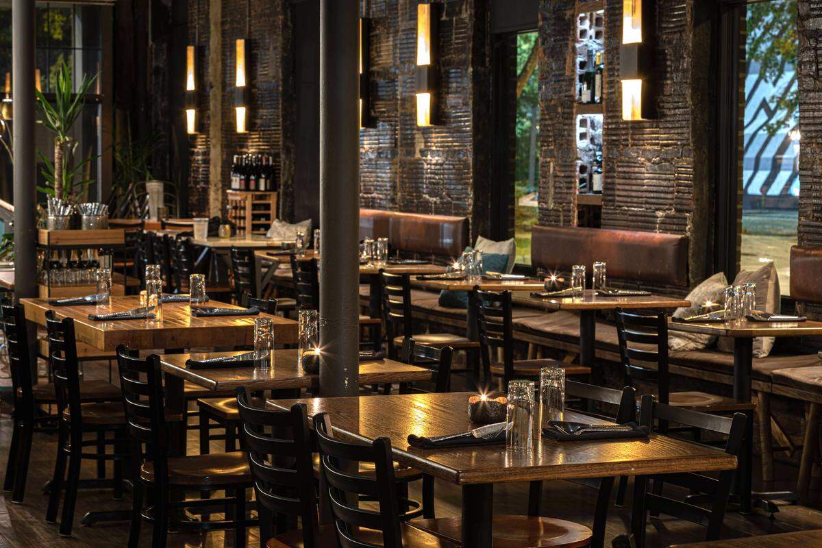 Customshop has weekly menu changes with seasonal North Carolina produce, seafood, and specialty items.