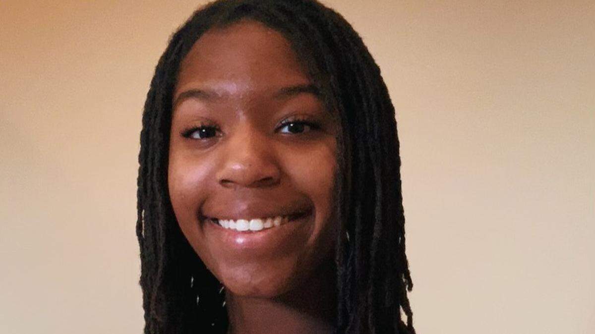 Marvin Ridge girls basketball star Zahra Douglas