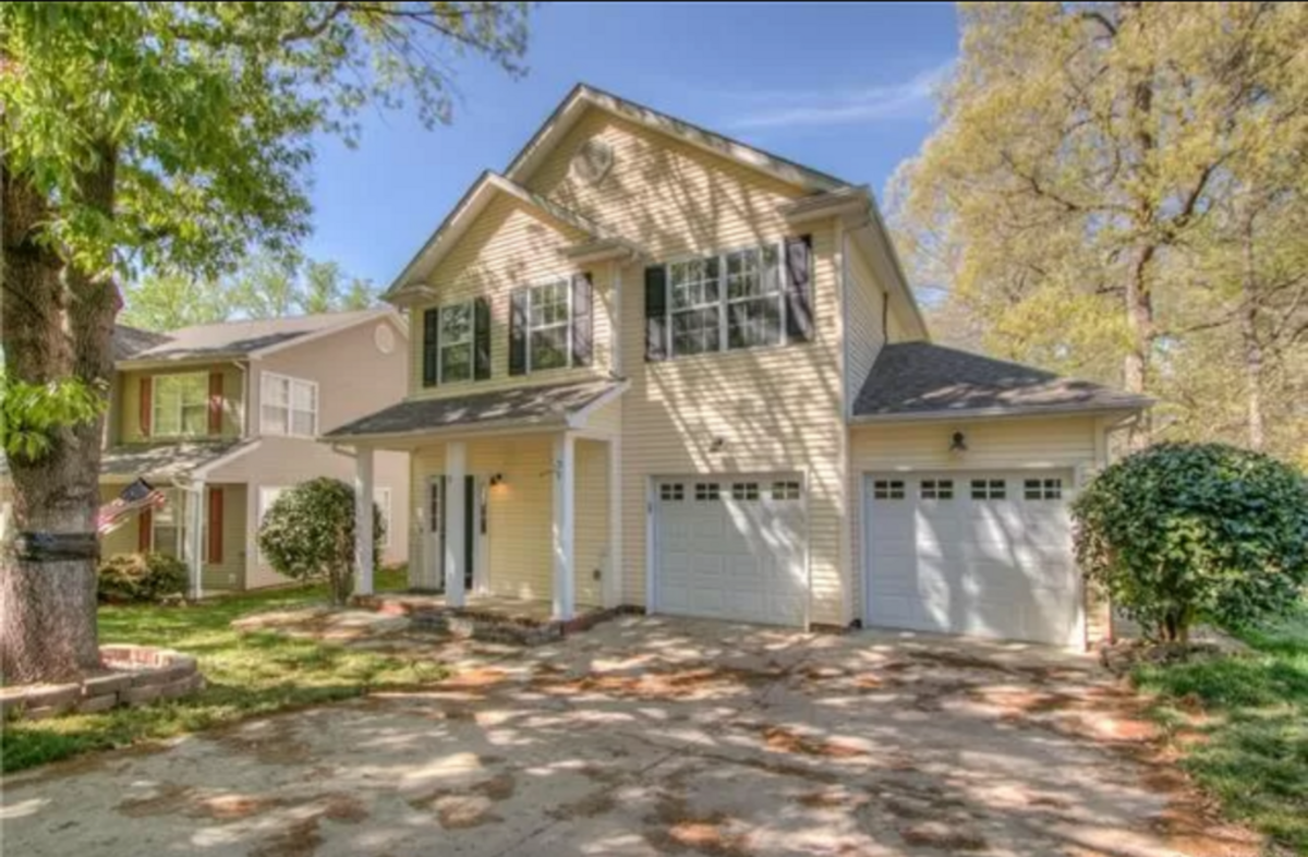 The first time Michael Wilson and Marilyn Glinka saw their new home was the day they moved in.