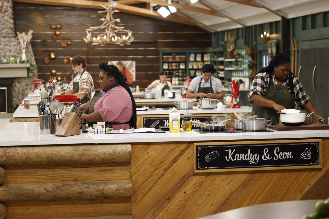Sevn Strickland, left, and Kandyy Pittman, right, in a promotional photo for Peacock's "Baking It."