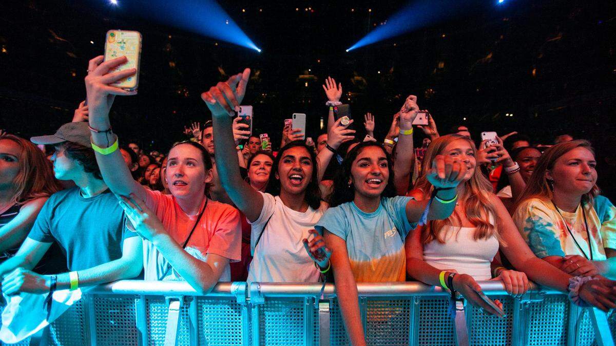 Want to make the most out of going to a concert in Charlotte? These are our top tips.