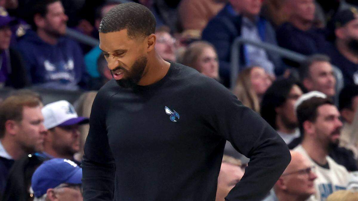 Charlotte Hornets head coach Charles Lee reacts to a call against the team during action against the Los Angeles Lakers on Monday, November 10, 2025 at Spectrum Center in Charlotte, NC. The Lakers defeated the Hornets 121-111.