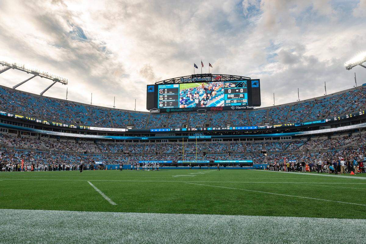 Panthers fans behind the fill the stands for the pre-season game against the Ravens on Saturday, August 21, 2021 at Bank of America Stadium.